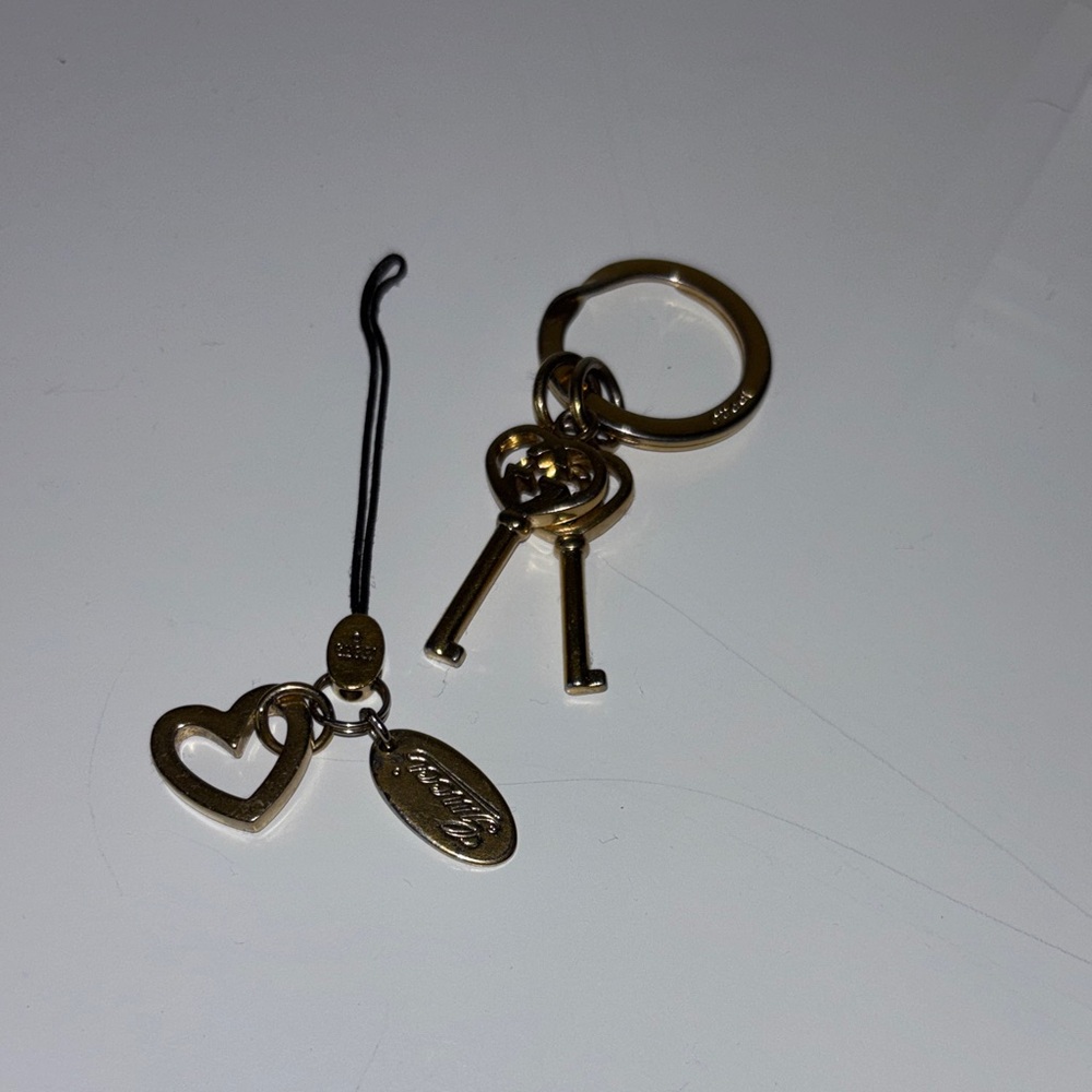 Gucci Gold Key and Heart Charm Holder